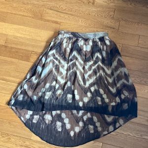 Hi Low Mid Skirt